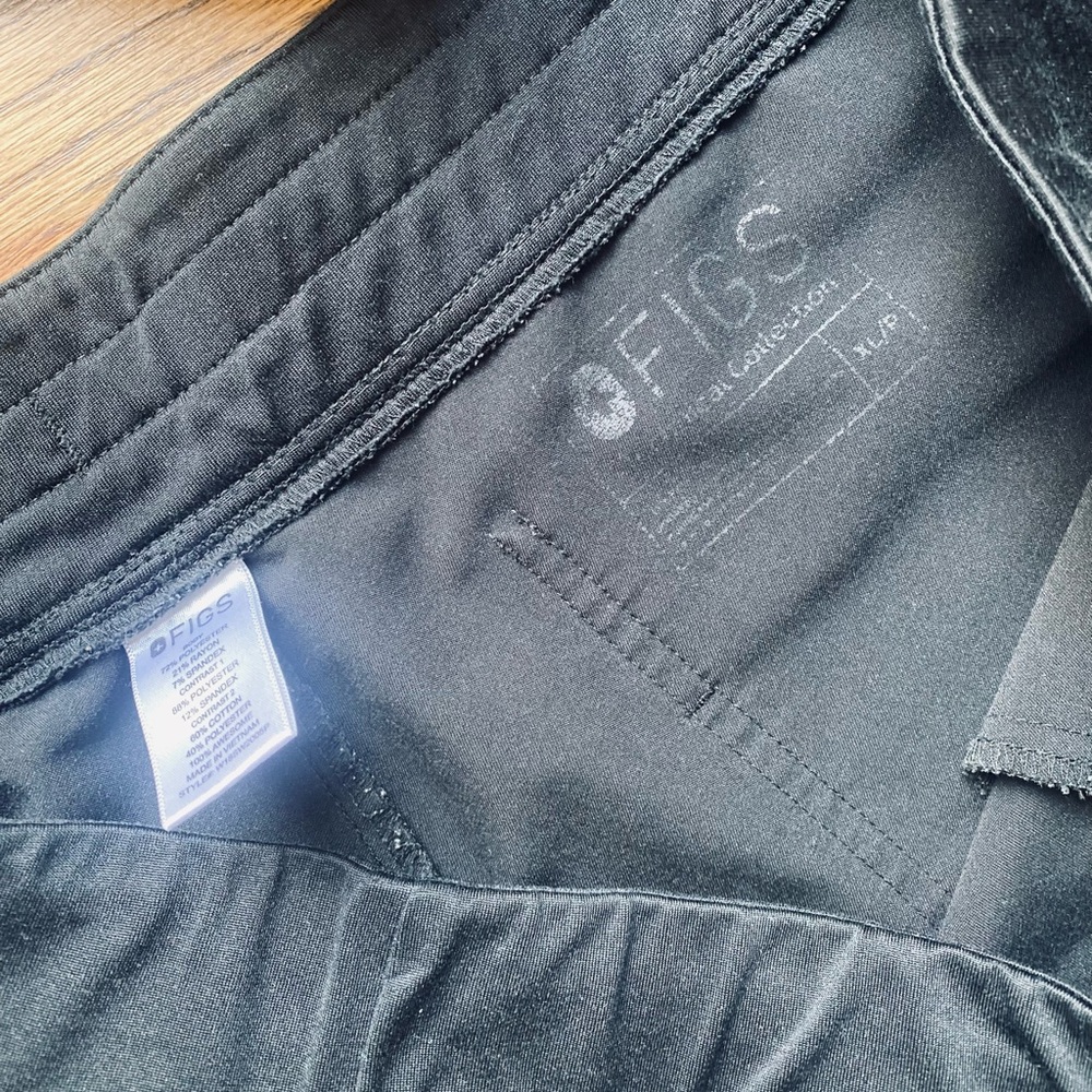FIGS Scrub Set Black XL Top XLP Jogger Pants Medical Uniform - Picture 7 of 9